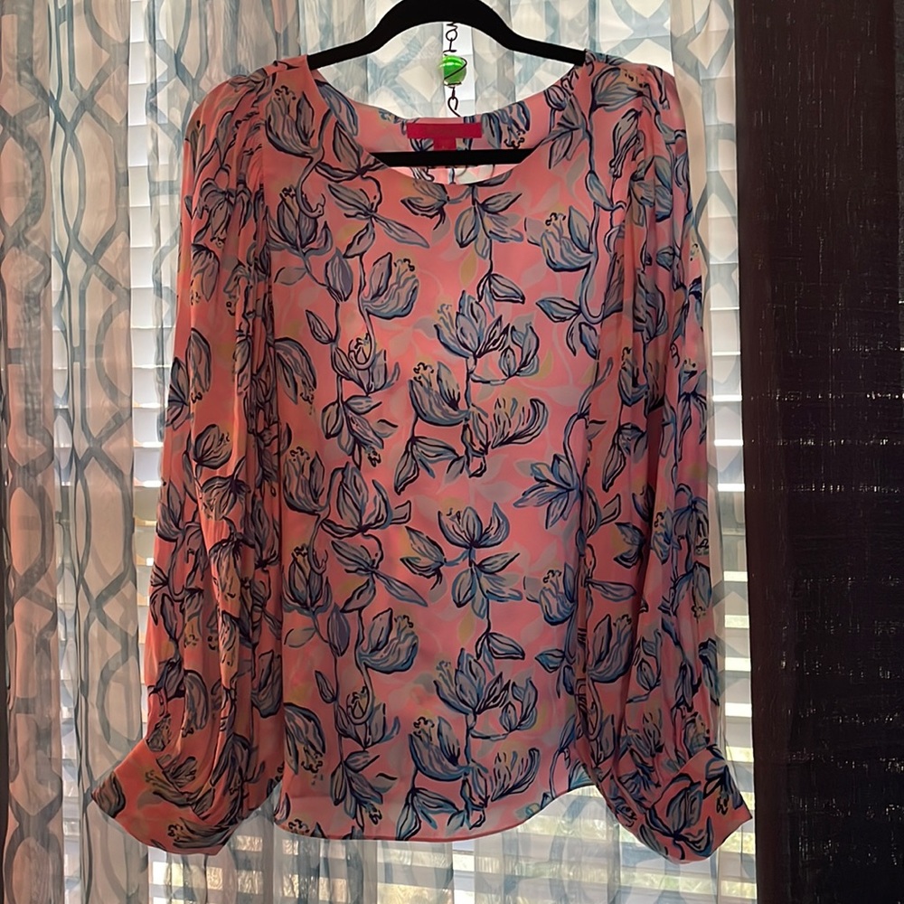 Lily Pulitzer size large blouse